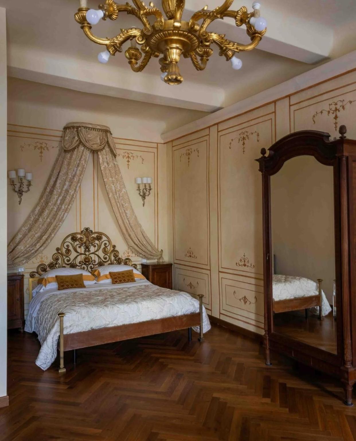 Hotel Palazzo Lari Sarzana Extérieur photo