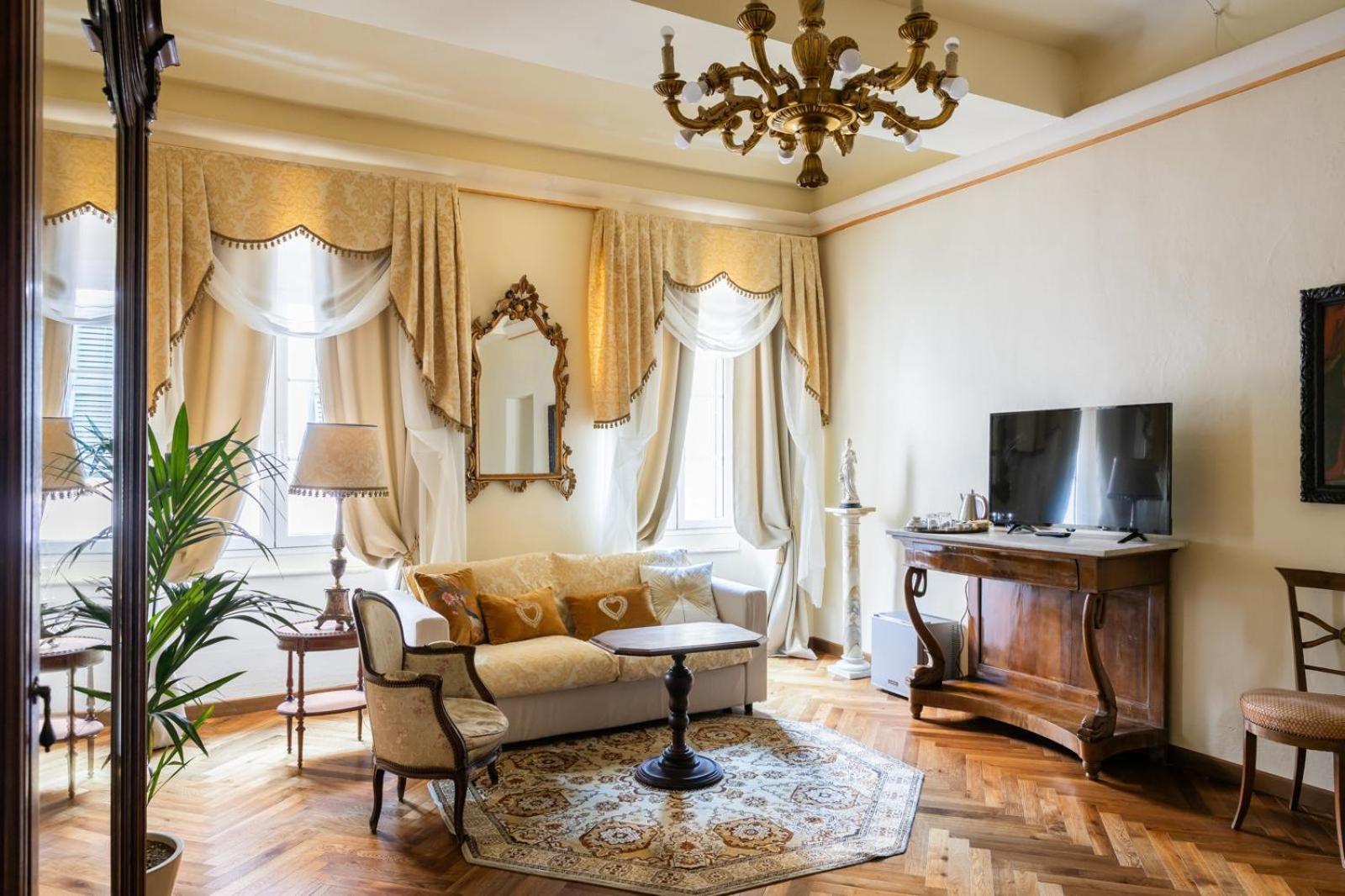 Hotel Palazzo Lari Sarzana Extérieur photo