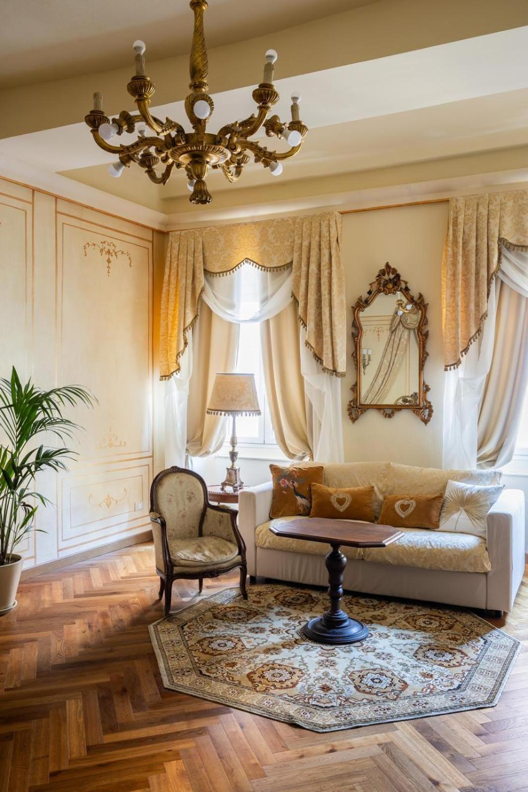 Hotel Palazzo Lari Sarzana Extérieur photo